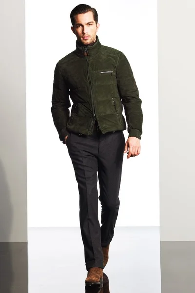 Look 32